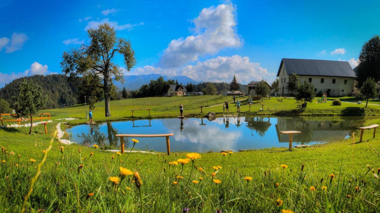 מלון Zelezniki Glamping Vrhovc מראה חיצוני תמונה